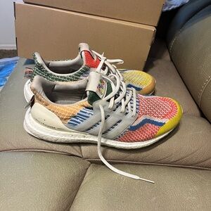 Love unites ultra boost